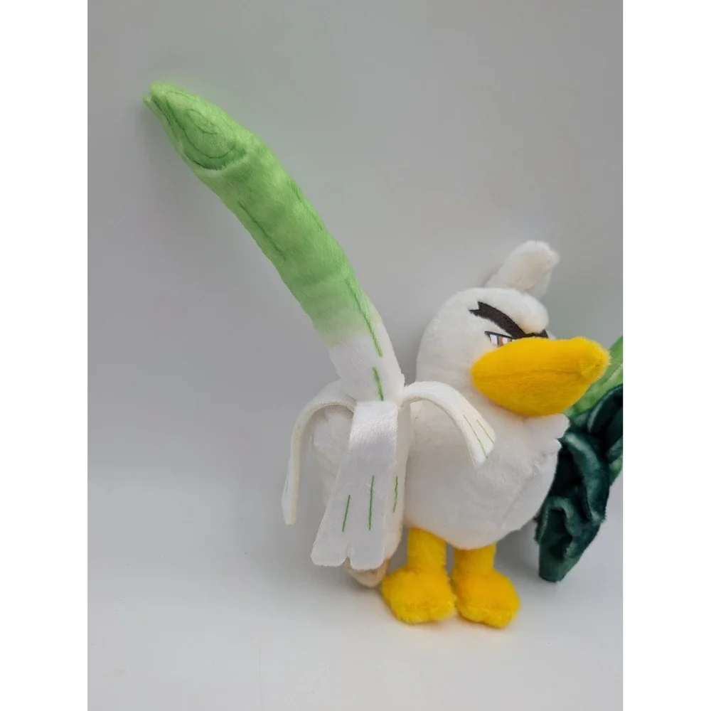 Pokemon Sirfetchd Plush White‎ Galar Region Leek Sword Shield T-Arts Nintendo